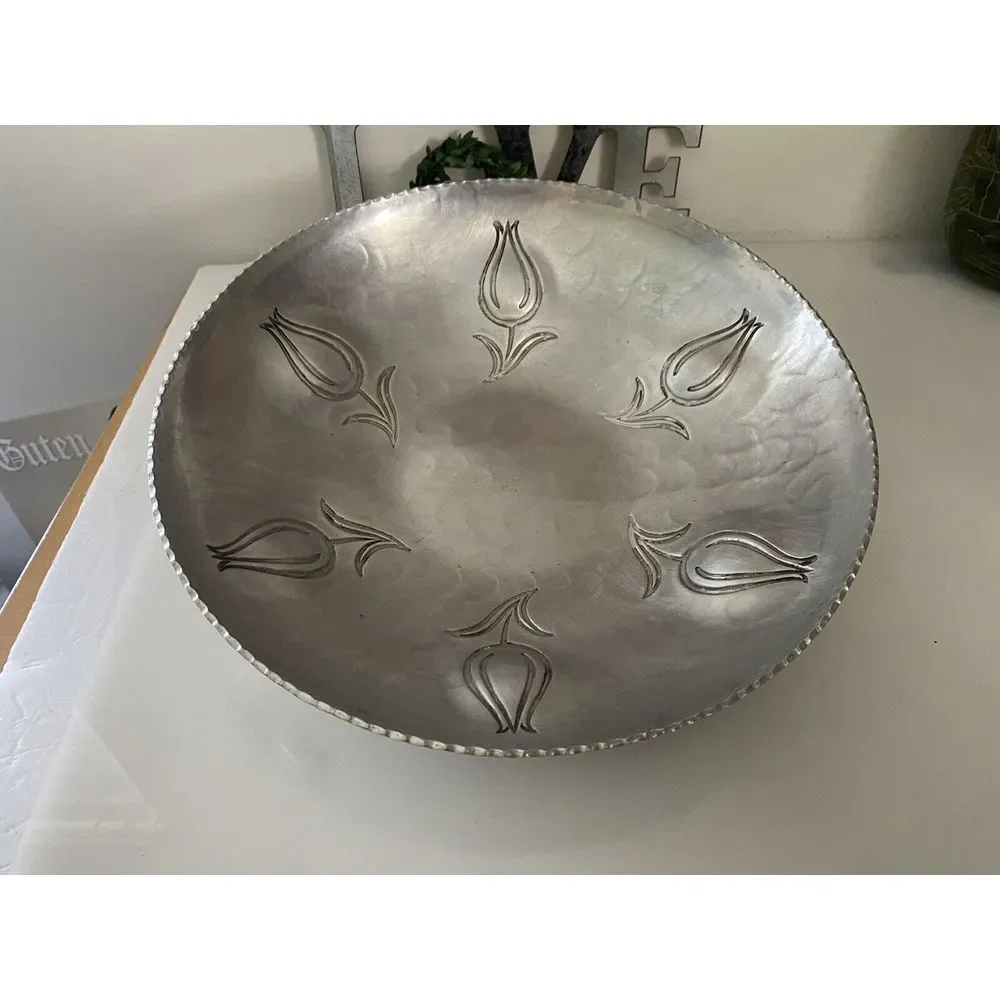 1930s Buenilum Hand Wrought Aluminum Bowl Round‎ Scalloped Rim 12